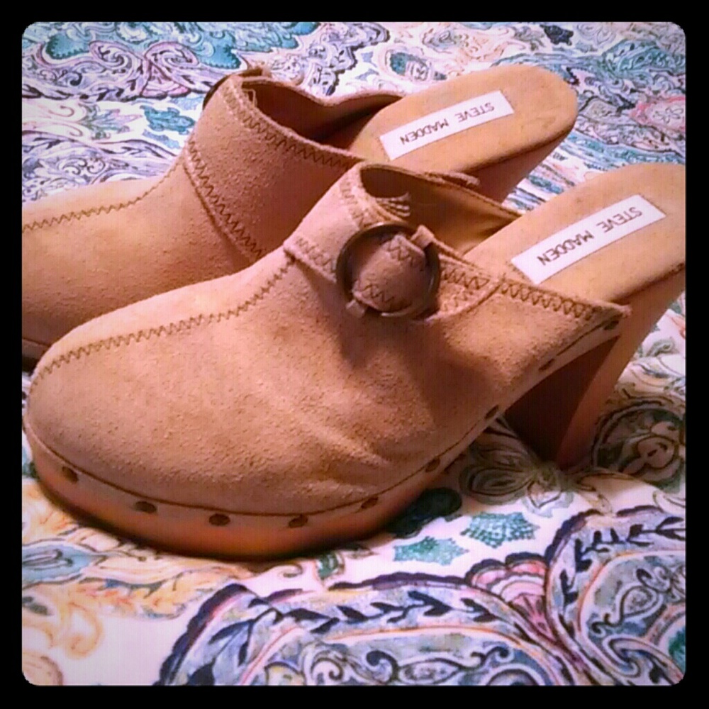 Steve Madden Suede Wedges